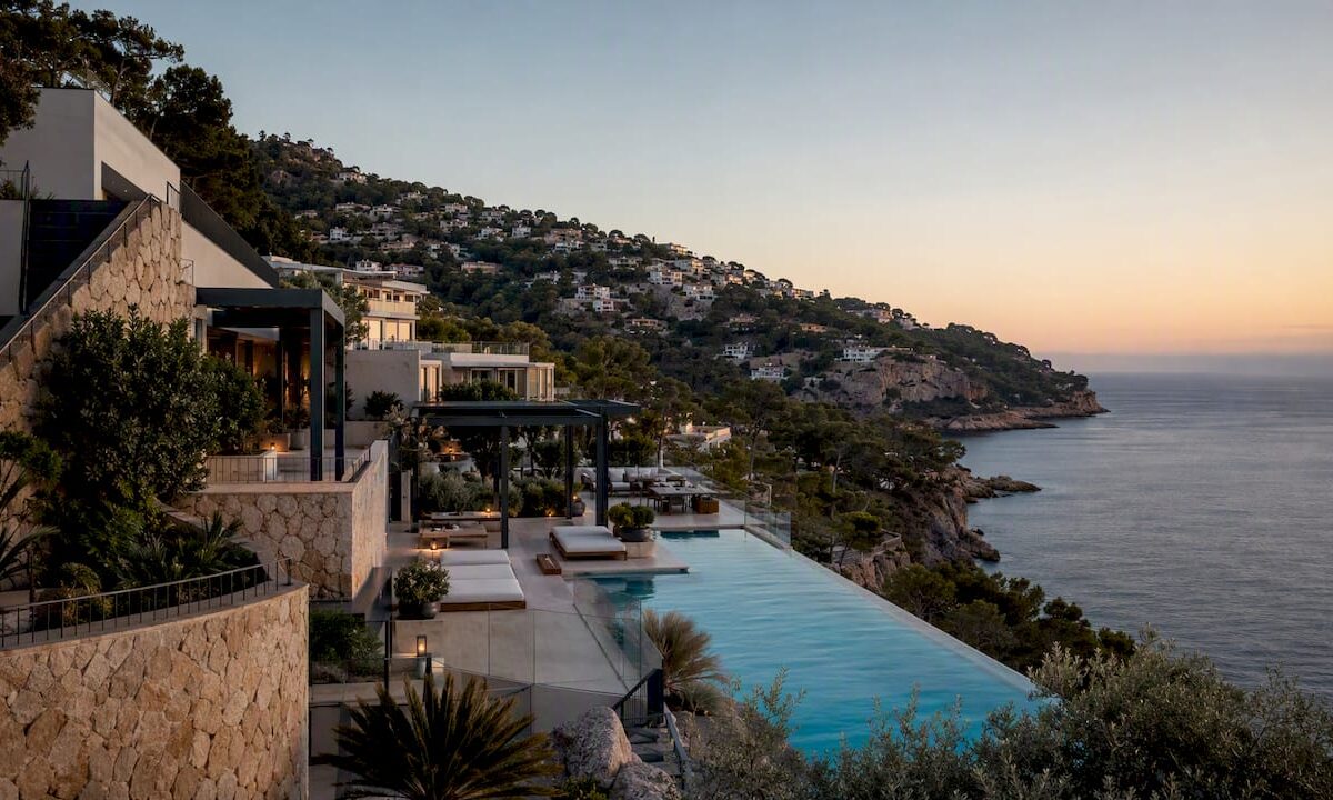 Luxury hillside villa overlooking Mediterranean sea